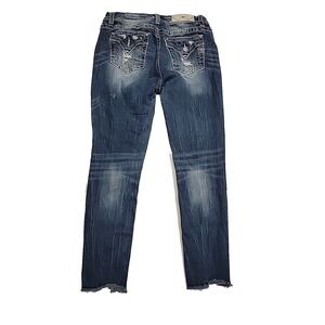 Miss Me Curvy Ankle Skinny Distressed Embroidered Blue Denim Jeans Women's 30